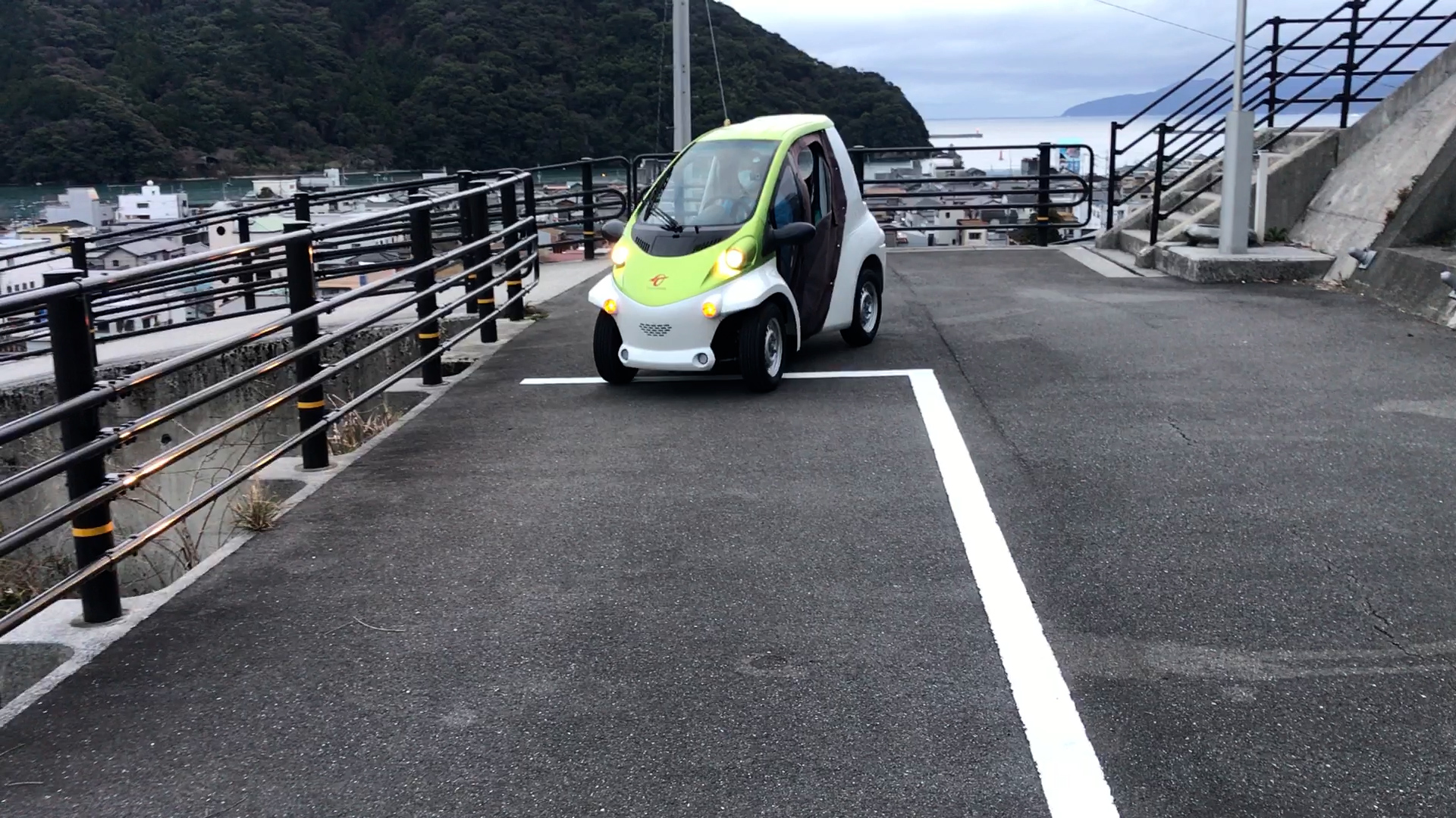 城山にのぼるコムス